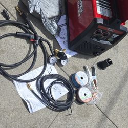 Lincoln Electric
Weld-Pak 140 Amp MIG and Flux-Core Wire Feed Welder, 115V, Aluminum Welder with Spool Gun sold separately
2.3k