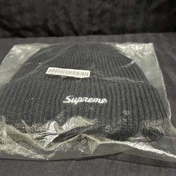 Supreme loose gauge beanie 