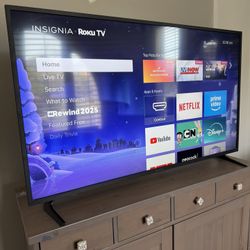 55" Insignia 4K UHD Smart Roku TV - Great Condition
