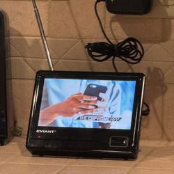 Eviant 7 Inch Portable TV