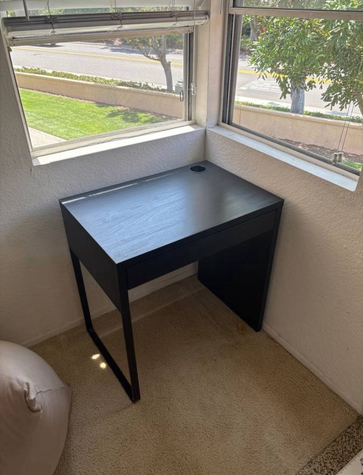 IKEA Micke Desk