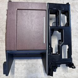 22-26 tundra 1794 Center Console 