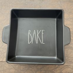 Rae Dunn Baking/casserole Dish