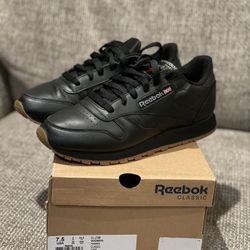 Reebok’s Classic Woman’s 7.5