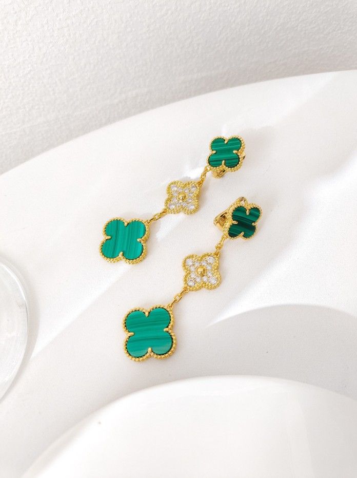 Van Cleef & Arpels Four-Leaf Clover Multi-Flower Ear Studs