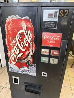 Coca Cola Soda Machine
