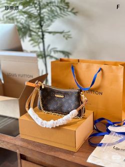 Pochette liv Lv bag