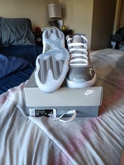 Cool Grey 11