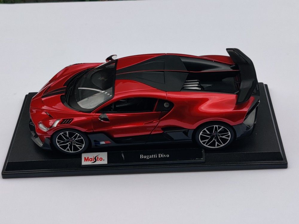 Bugatti Divo Maisto 1/18 scale New Construction, No Box