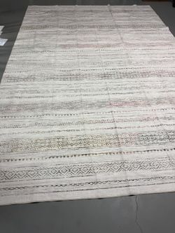 Area Rug 14x10 New $75 
