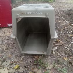 Kennel By VARI GREAT SHAPE FOR LARGE DOGS 