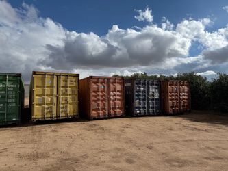 Storage shipping containers