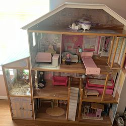 Big Wood Doll House