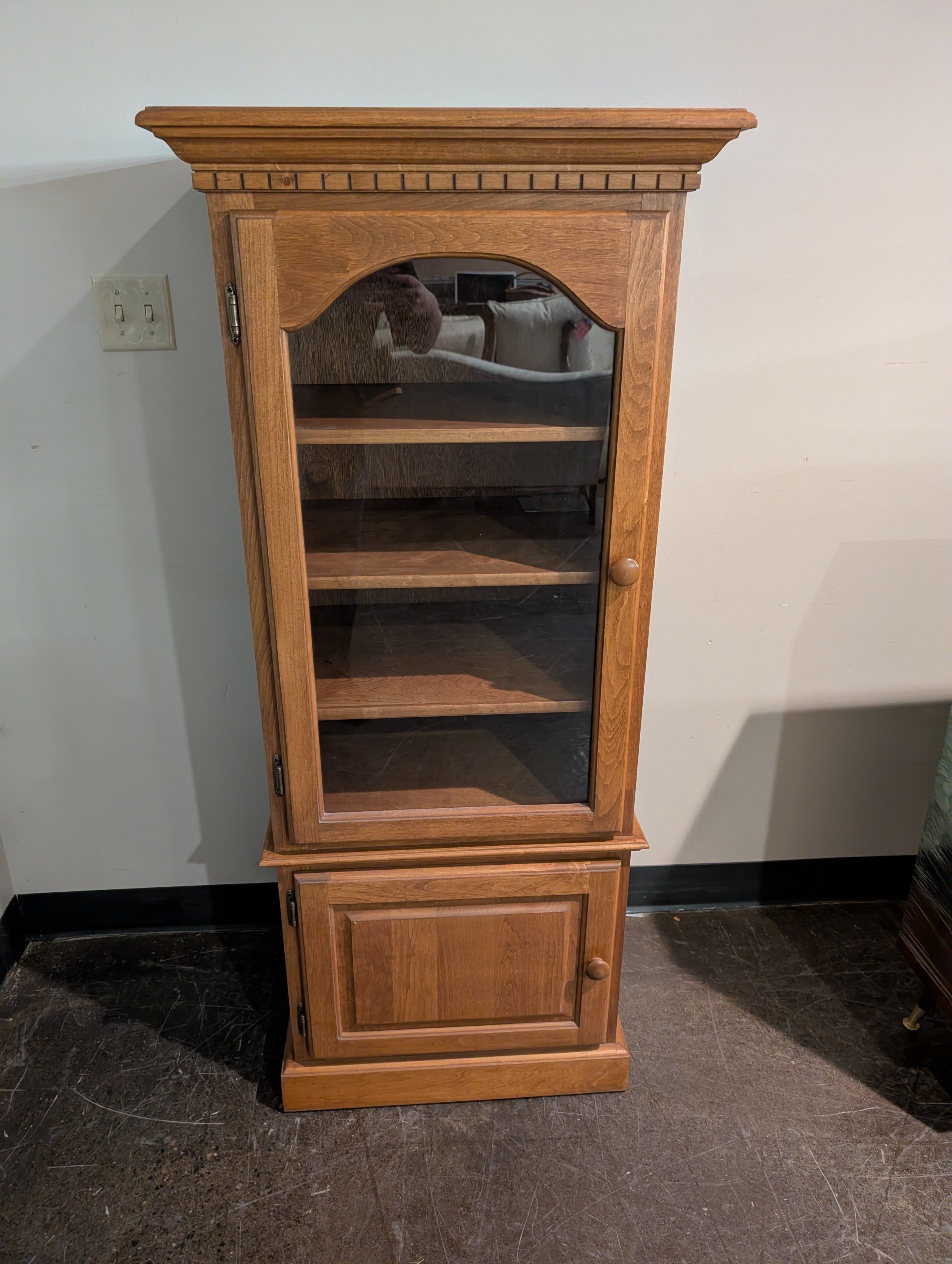 Classic Wood Display Cabinet with Glass Door