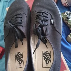 All Black Men's Off The Wall Vans