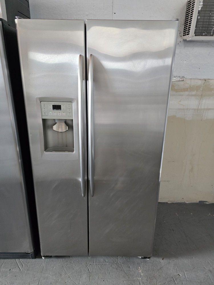 Refrigerator GE