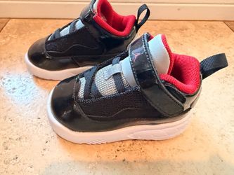 NIB (Box w/o lid) 4c Jordan Max Aura 2 (TD)