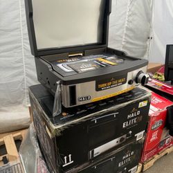 HALO Elite1B 1-Burner Outdoor Propane Gas Griddle with 2-Zone Cooking and Compact Design