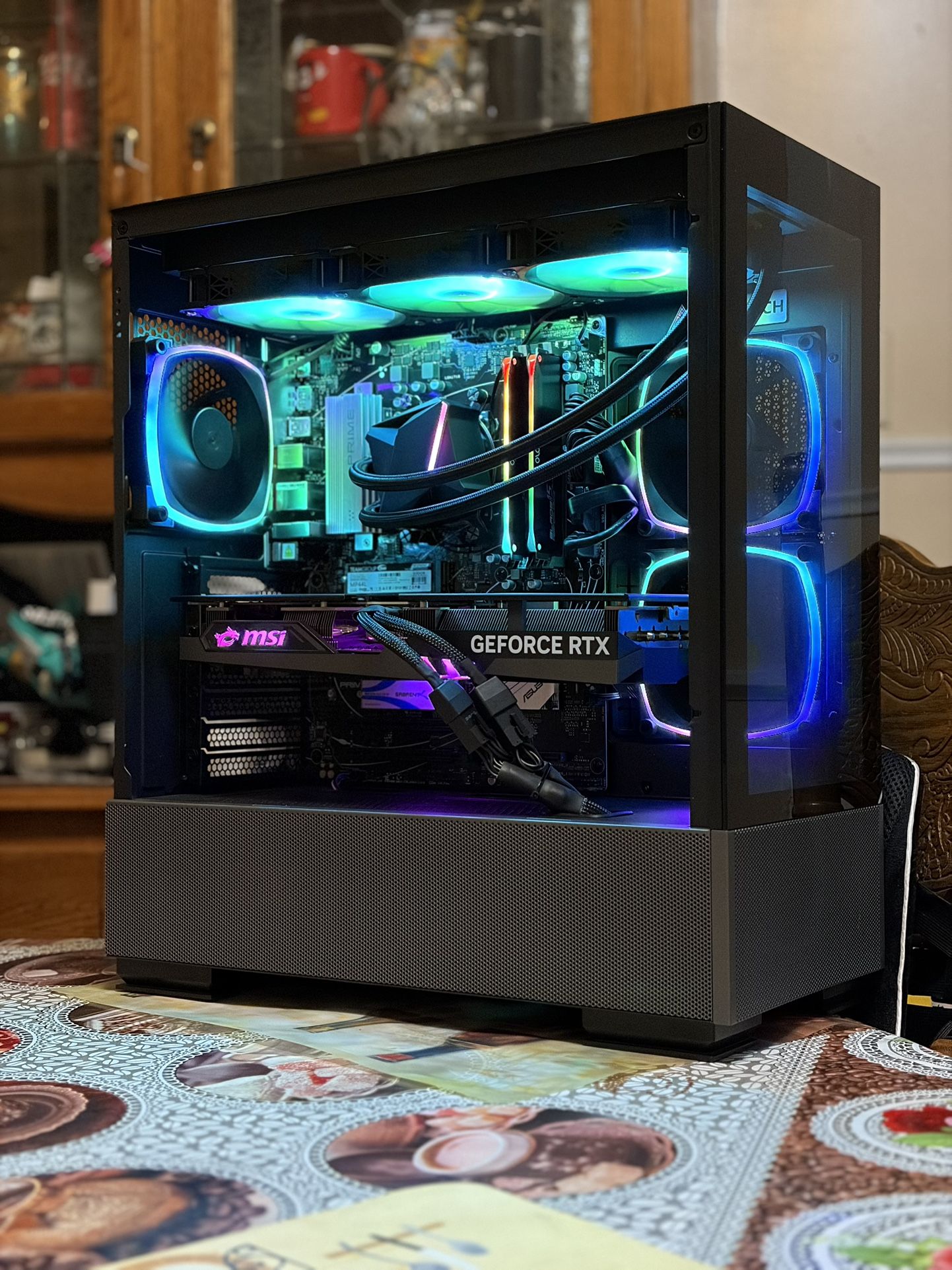 Powerful 1440p Gaming PC / Ryzen 5 7600 / RTX 4070 / 32 GB DDR5 RAM / 1.5 TB Storage