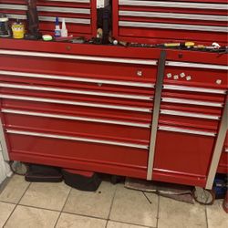 Us General Big Bottom Toolbox