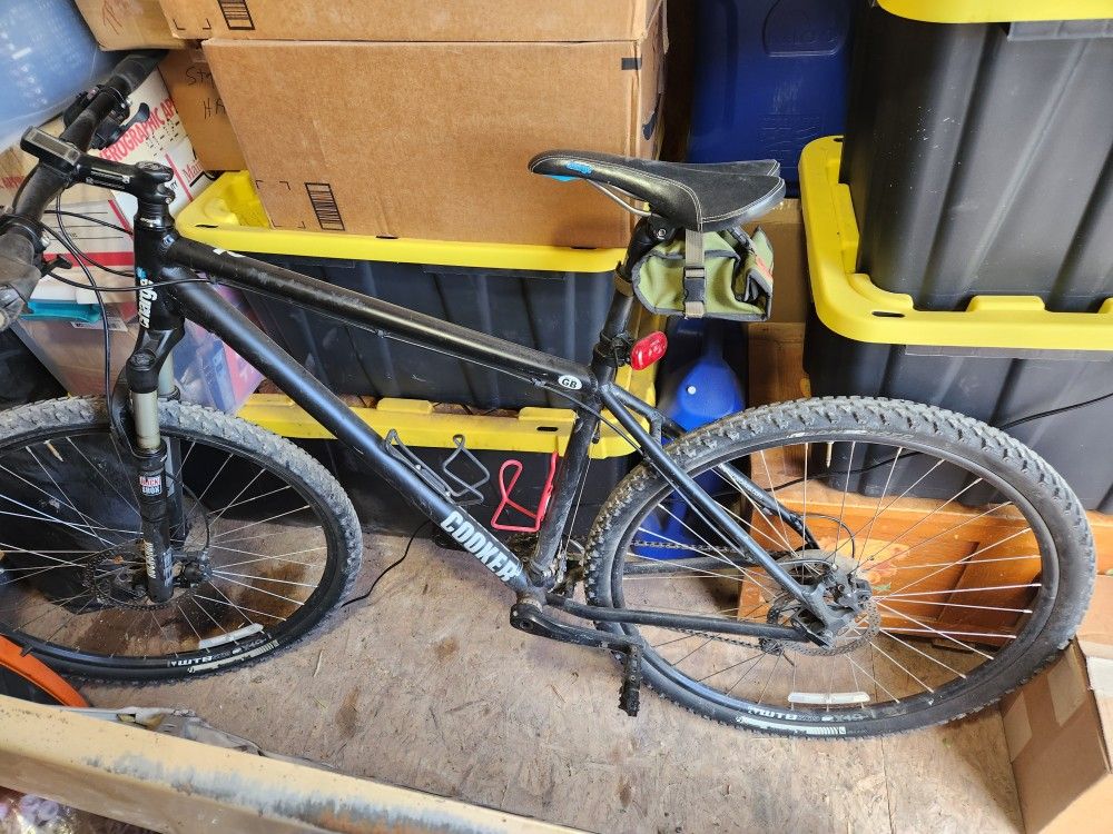 Hard Tail Mountain Bike