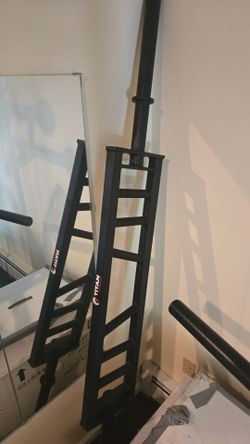 Titan Multi-Grip  Bar – Excellent Condition