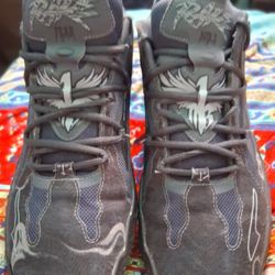 Mens Size 12 PUMA Sneakers