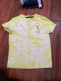 Boys shirt size 4/5