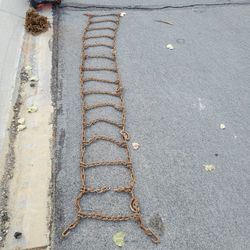 Semi Truck  Snow Tires Chains