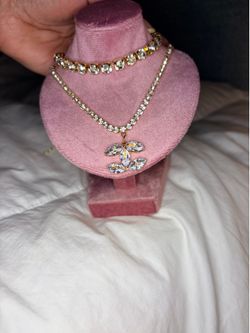 Designer inspired set