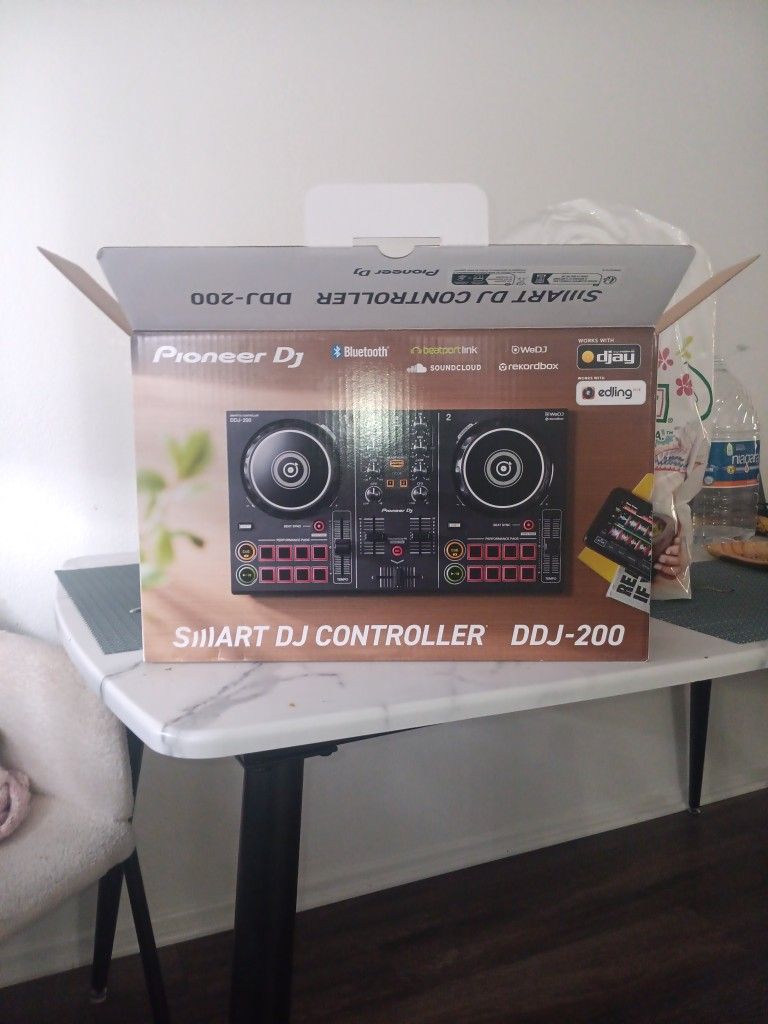 DDJ 200 FOR SALE ASAP