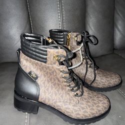 Michael Kors Boots 