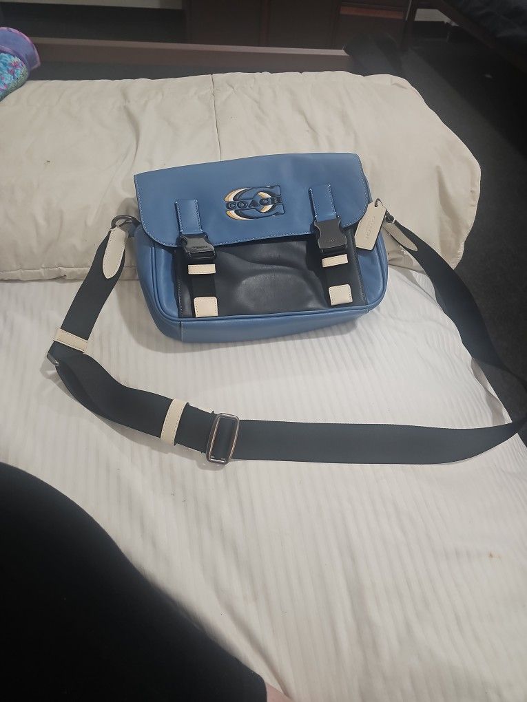 COACH Mens Track CE550 messenger X-body Bag