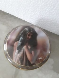 Music lndian girl box