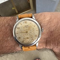 Vintage Swiss Made Tissot Antimagnetique Small Second Watch