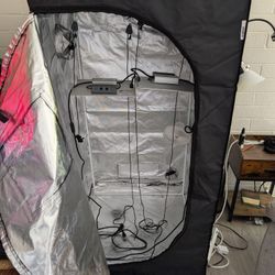 Grow Tent And Grow Lights