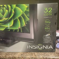 32 Inch CLcD Tv