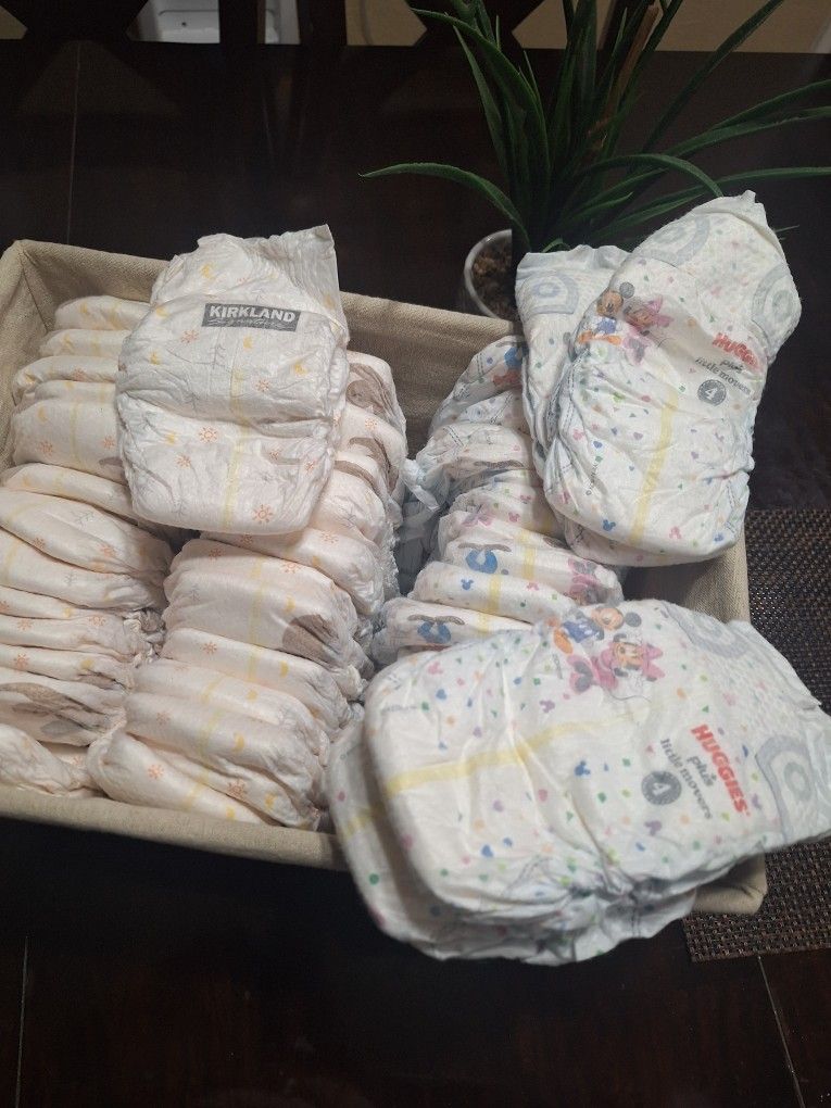Diapers Size 4
