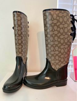 Coach boots
