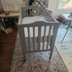 Mini Crib