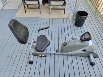 Free recumbent bike