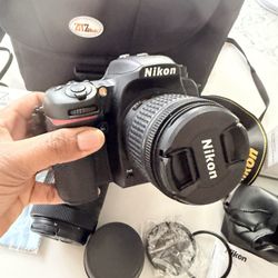 Nikon D7500 Digital Camera & Recorder 