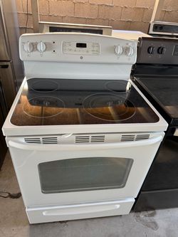 GE ELECTRIC RANGE / GLASS TOP / ESTUFA ELECTRICA