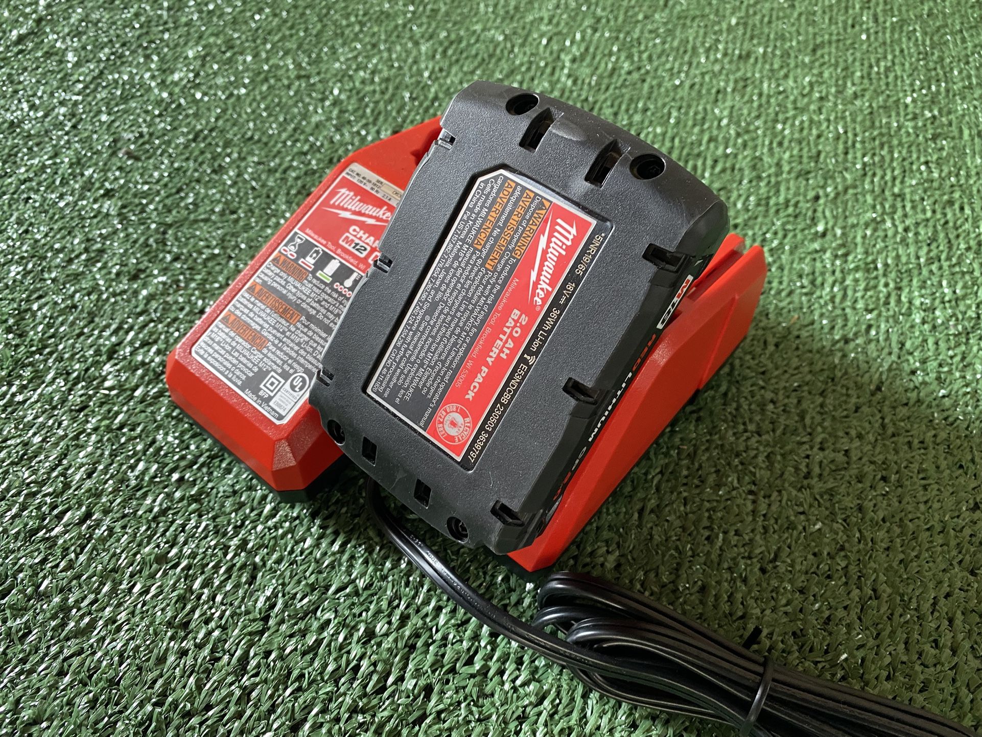 Milwakee Charger 2.0 AH Battery Pack