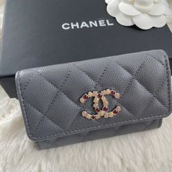 Chanel Caviar Leather Card Holder 