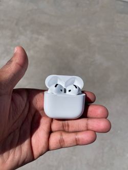 Apple AirPods 4