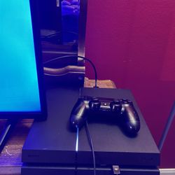 Barely Used Refurbished Playstation 4 With 2 Controllers And 5 Games