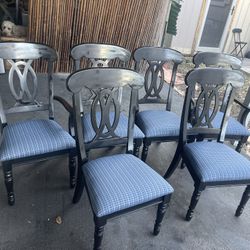 Vendo 6 Sillas 🪑 Recién Tapizadas Casi Nuevas