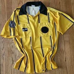 referee's shirt