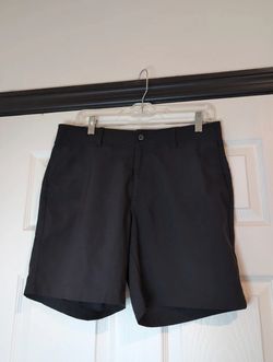 Mens size 32 jack Nicklaus black shorts